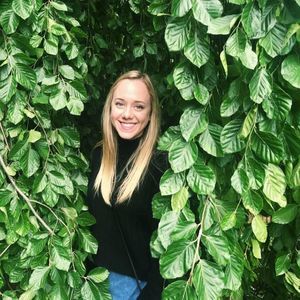 Meet your Posher, Danielle